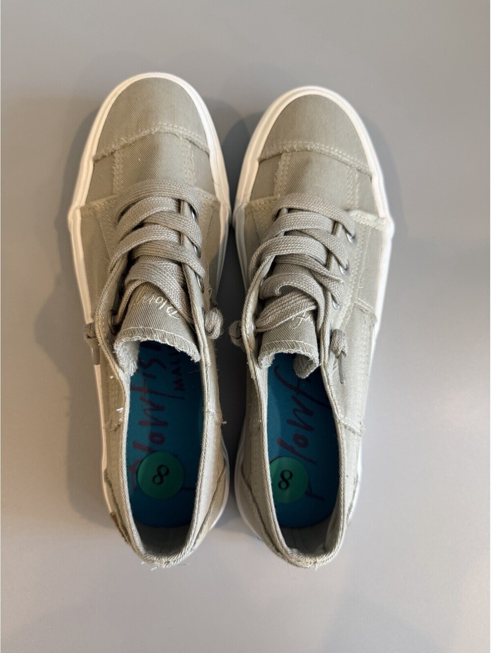 Blowfish Malibu Women's Fruit Sneaker, Wolf Gray Smoked Canvas Size 8 Casual - Picture 3 of 13